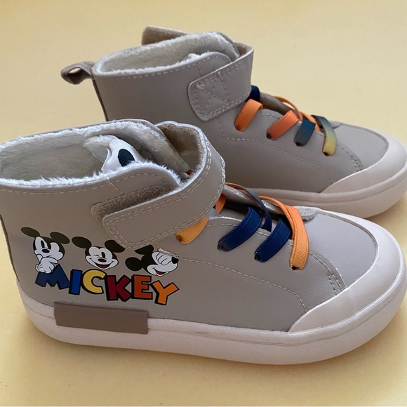 H&M Other - Warm lined Mickey high top sneakers 10.5